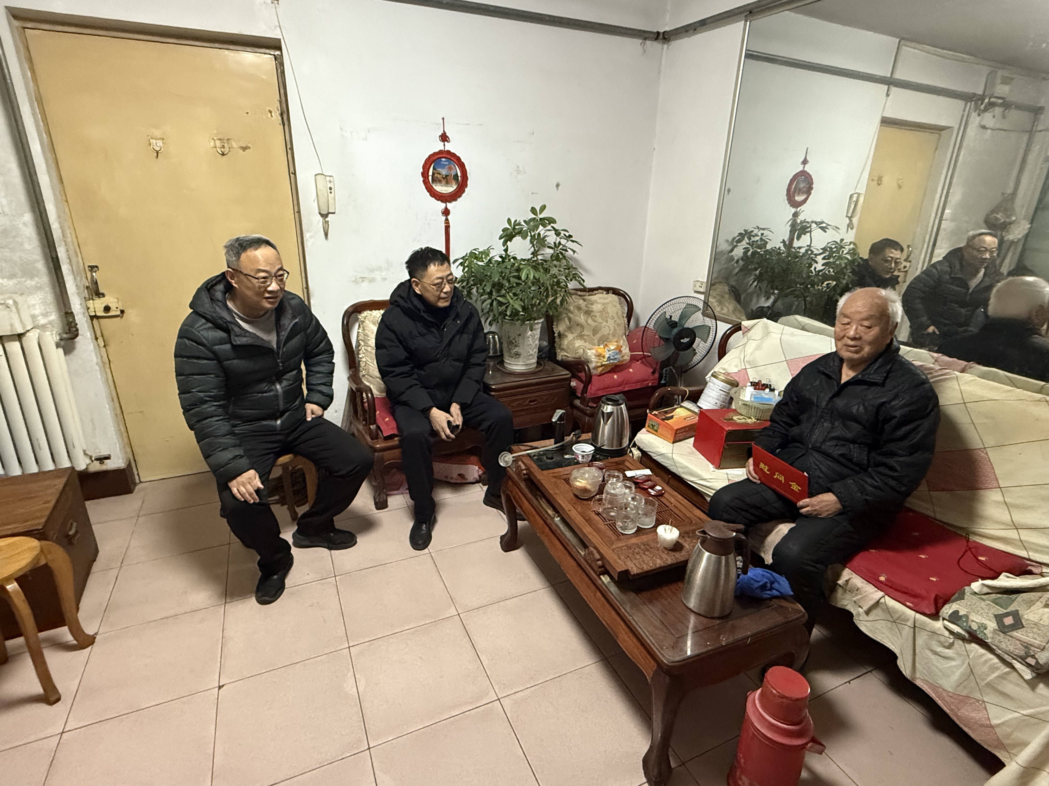 新春岁寒情意浓 走访慰问暖人心(图2)